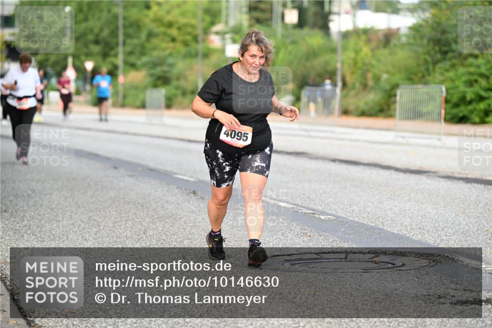 06.09.2026 - CURREX Alsterlauf Dr. Thomas Lammeyer http://msf.ph/oto/10146630 06.09.2026 10:22:08 Laufen 4095 meine-sportfotos.de
