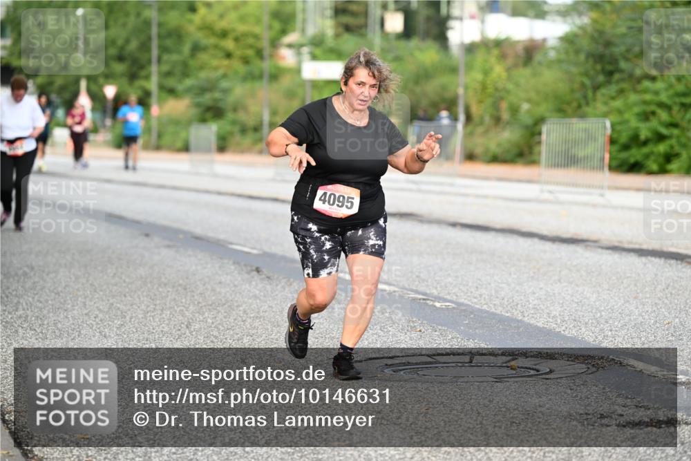 06.09.2026 - CURREX Alsterlauf Dr. Thomas Lammeyer http://msf.ph/oto/10146631 06.09.2026 10:22:08 Laufen 4095 meine-sportfotos.de