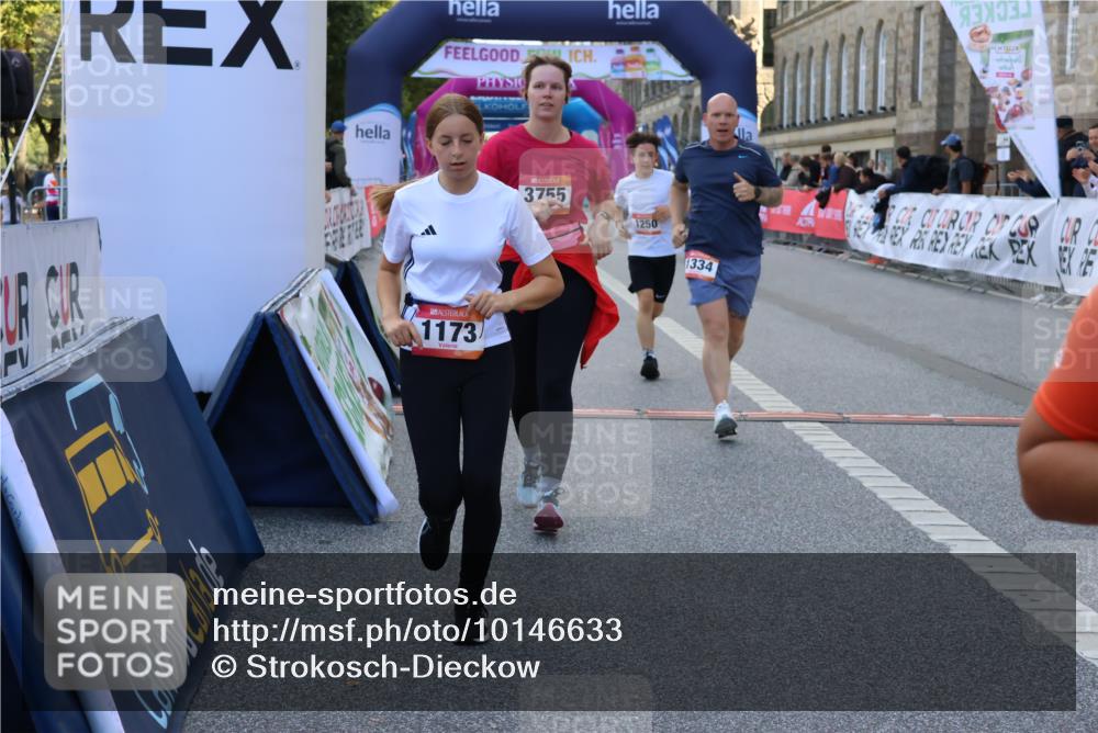 06.09.2026 - CURREX Alsterlauf Strokosch-Dieckow http://msf.ph/oto/10146633 06.09.2026 11:53:31 Ziel 1026, 1095, 1130, 1173, 1250, 1333, 1334, 3755, 8046, 8070 meine-sportfotos.de