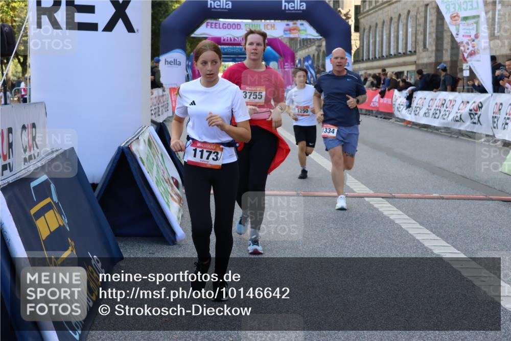 06.09.2026 - CURREX Alsterlauf Strokosch-Dieckow http://msf.ph/oto/10146642 06.09.2026 11:53:31 Ziel 1026, 1095, 1130, 1173, 1250, 1333, 1334, 3755, 8046, 8070 meine-sportfotos.de