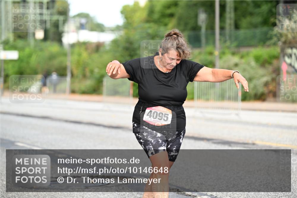 06.09.2026 - CURREX Alsterlauf Dr. Thomas Lammeyer http://msf.ph/oto/10146648 06.09.2026 10:22:10 Laufen 4095 meine-sportfotos.de