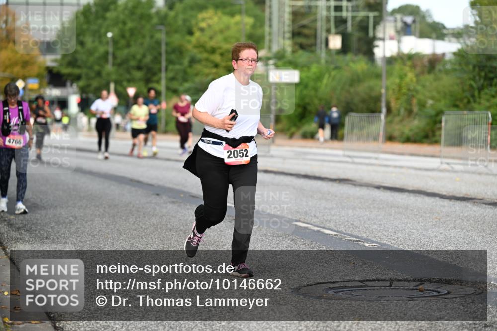 06.09.2026 - CURREX Alsterlauf Dr. Thomas Lammeyer http://msf.ph/oto/10146662 06.09.2026 10:22:13 Laufen 4766, 2052 meine-sportfotos.de