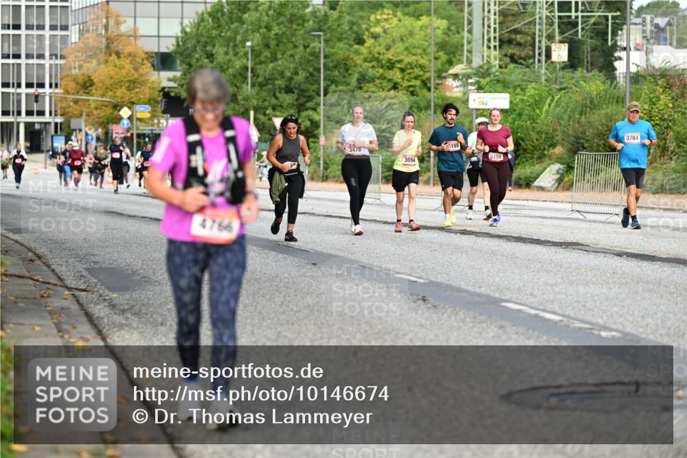 06.09.2026 - CURREX Alsterlauf Dr. Thomas Lammeyer http://msf.ph/oto/10146674 06.09.2026 10:22:19 Laufen 4766, 5478, 3054, 3784, 155, 5156 meine-sportfotos.de