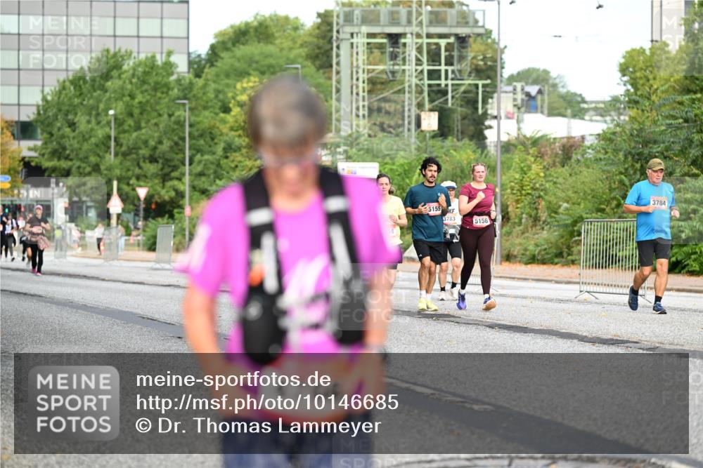 06.09.2026 - CURREX Alsterlauf Dr. Thomas Lammeyer http://msf.ph/oto/10146685 06.09.2026 10:22:22 Laufen 47646, 5155, 3783, 5156, 3784 meine-sportfotos.de