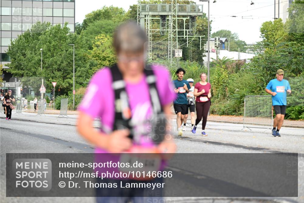 06.09.2026 - CURREX Alsterlauf Dr. Thomas Lammeyer http://msf.ph/oto/10146686 06.09.2026 10:22:22 Laufen 287, 6, 3784 meine-sportfotos.de