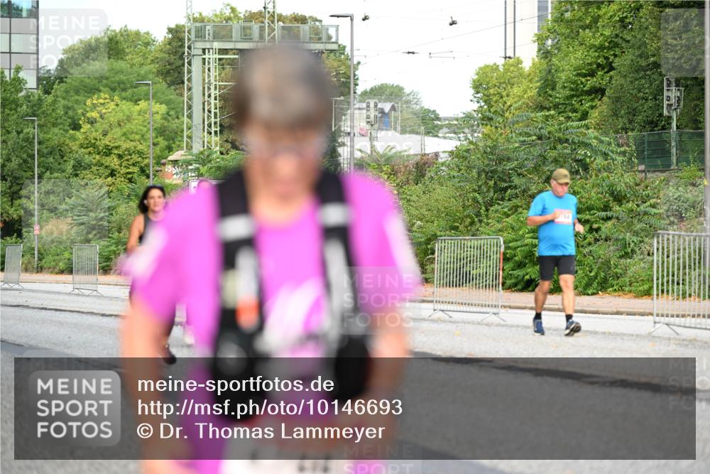 06.09.2026 - CURREX Alsterlauf Dr. Thomas Lammeyer http://msf.ph/oto/10146693 06.09.2026 10:22:23 Laufen  meine-sportfotos.de