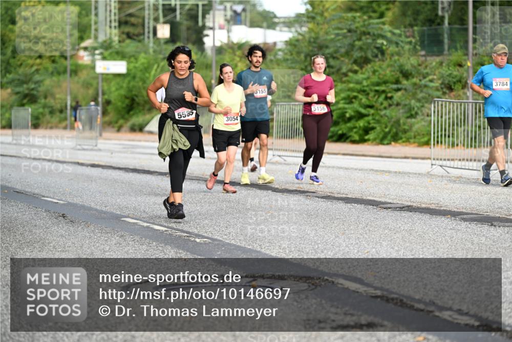 06.09.2026 - CURREX Alsterlauf Dr. Thomas Lammeyer http://msf.ph/oto/10146697 06.09.2026 10:22:25 Laufen 5585, 3054, 155, 5156, 3784 meine-sportfotos.de