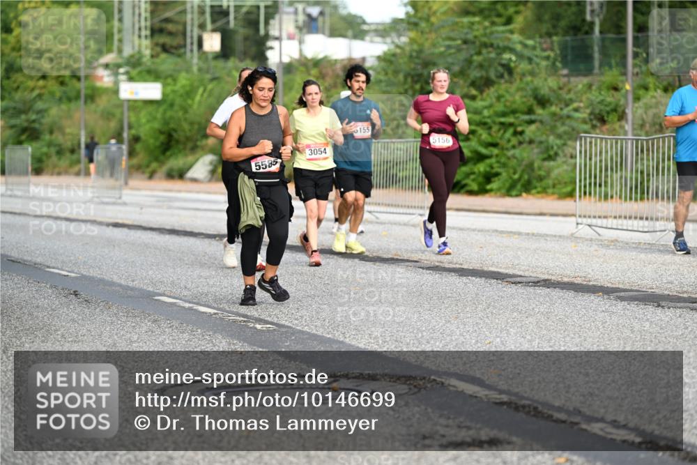 06.09.2026 - CURREX Alsterlauf Dr. Thomas Lammeyer http://msf.ph/oto/10146699 06.09.2026 10:22:25 Laufen 5585, 3054, 6155, 5156 meine-sportfotos.de