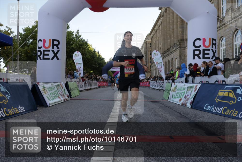 06.09.2026 - CURREX Alsterlauf Yannick Fuchs http://msf.ph/oto/10146701 06.09.2026 09:48:06 Ziel 2114, 2134, 2463, 3632, 3665, 4743, 5076, 5219, 5804, 5932, 6009 meine-sportfotos.de