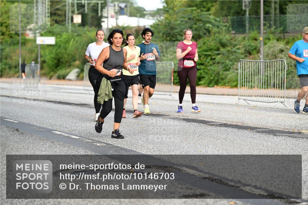 06.09.2026 - CURREX Alsterlauf Dr. Thomas Lammeyer http://msf.ph/oto/10146703 06.09.2026 10:22:25 Laufen 3054, 5155, 5156, 37 meine-sportfotos.de