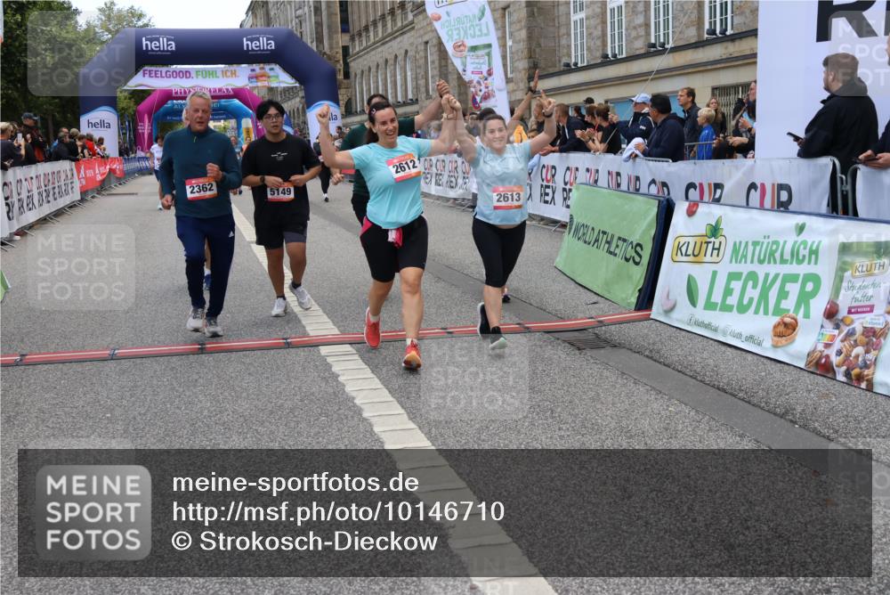 06.09.2026 - CURREX Alsterlauf Strokosch-Dieckow http://msf.ph/oto/10146710 06.09.2026 10:22:08 Ziel 2362, 2422, 2481, 2612, 2613, 3427, 3474, 3707, 3983, 4118, 4260, 4261, 4485, 4486, 5149, 5431, 5442, 5897 meine-sportfotos.de