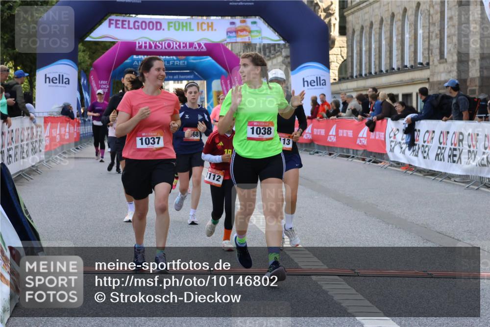 06.09.2026 - CURREX Alsterlauf Strokosch-Dieckow http://msf.ph/oto/10146802 06.09.2026 11:53:49 Ziel 1037, 1038, 1057, 1068, 1069, 1081, 1111, 1124, 1213 meine-sportfotos.de