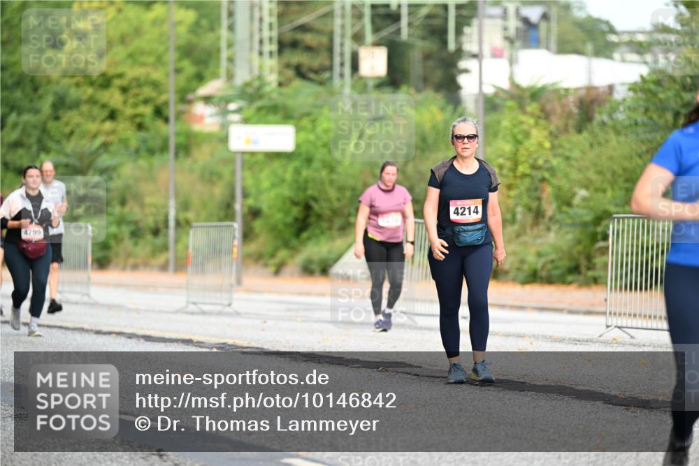 06.09.2026 - CURREX Alsterlauf Dr. Thomas Lammeyer http://msf.ph/oto/10146842 06.09.2026 10:22:59 Laufen 4799, 4214 meine-sportfotos.de