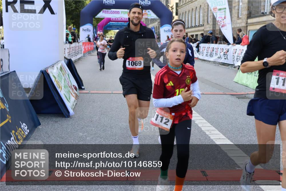 06.09.2026 - CURREX Alsterlauf Strokosch-Dieckow http://msf.ph/oto/10146859 06.09.2026 11:53:53 Ziel 1006, 1037, 1038, 1057, 1068, 1069, 1124, 1213, 1223, 1298, 1305 meine-sportfotos.de