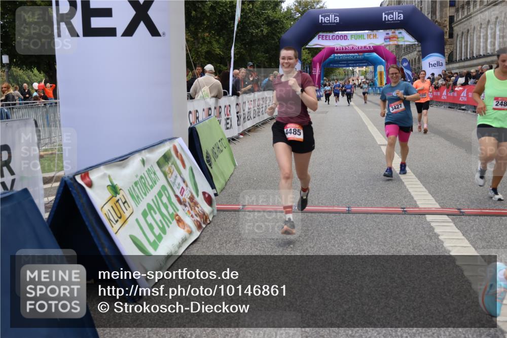 06.09.2026 - CURREX Alsterlauf Strokosch-Dieckow http://msf.ph/oto/10146861 06.09.2026 10:22:13 Ziel 2362, 2481, 2612, 2613, 3427, 3707, 4118, 4260, 4261, 4485, 4486, 5149, 5897, 6310 meine-sportfotos.de