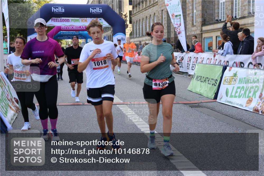 06.09.2026 - CURREX Alsterlauf Strokosch-Dieckow http://msf.ph/oto/10146878 06.09.2026 11:54:02 Ziel 1006, 1018, 1098, 1150, 1223, 1249, 1267, 1291, 1298, 1305, 1309, 8139, 8245 meine-sportfotos.de