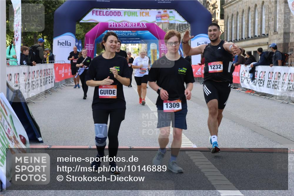 06.09.2026 - CURREX Alsterlauf Strokosch-Dieckow http://msf.ph/oto/10146889 06.09.2026 11:54:08 Ziel 1018, 1063, 1098, 1150, 1209, 1232, 1249, 1267, 1291, 1309, 8139, 8245 meine-sportfotos.de