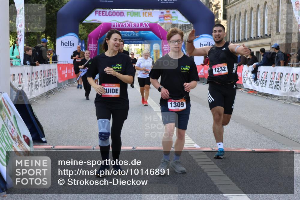 06.09.2026 - CURREX Alsterlauf Strokosch-Dieckow http://msf.ph/oto/10146891 06.09.2026 11:54:08 Ziel 1018, 1063, 1098, 1150, 1209, 1232, 1249, 1267, 1291, 1309, 8139, 8245 meine-sportfotos.de