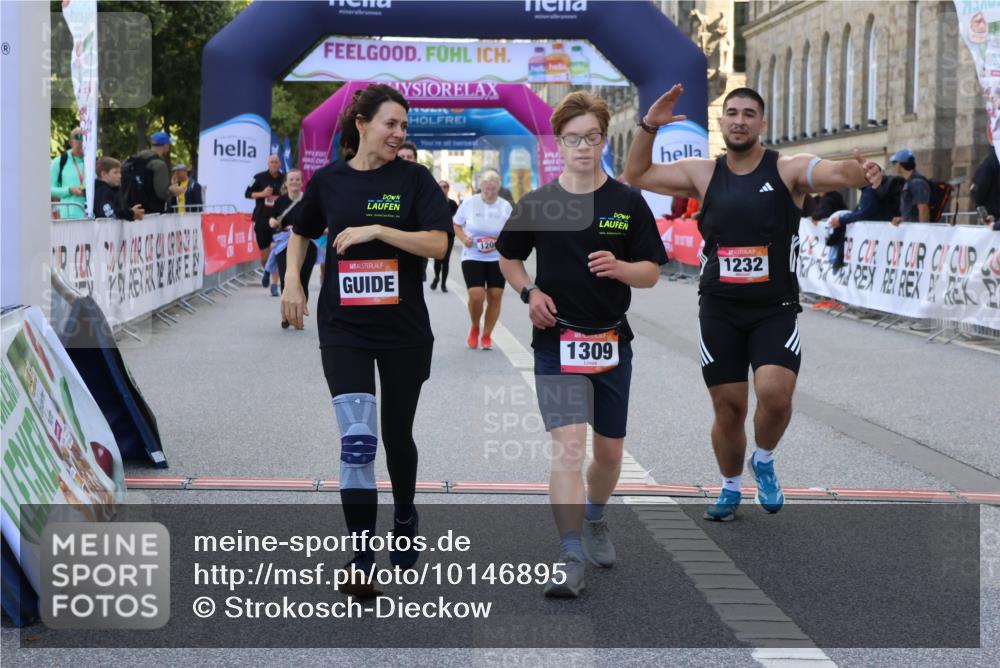 06.09.2026 - CURREX Alsterlauf Strokosch-Dieckow http://msf.ph/oto/10146895 06.09.2026 11:54:08 Ziel 1018, 1063, 1098, 1150, 1209, 1232, 1249, 1267, 1291, 1309, 8139, 8245 meine-sportfotos.de