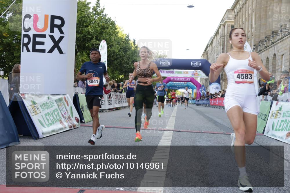 06.09.2026 - CURREX Alsterlauf Yannick Fuchs http://msf.ph/oto/10146961 06.09.2026 09:48:16 Ziel 2104, 2134, 2275, 2746, 3632, 3878, 4254, 4405, 4472, 4583, 5153, 5315, 5804, 6414, 8041 meine-sportfotos.de