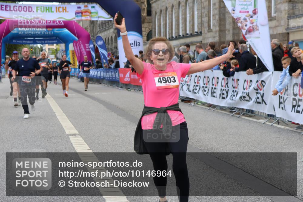 06.09.2026 - CURREX Alsterlauf Strokosch-Dieckow http://msf.ph/oto/10146964 06.09.2026 10:22:37 Ziel 4903, 5563 meine-sportfotos.de