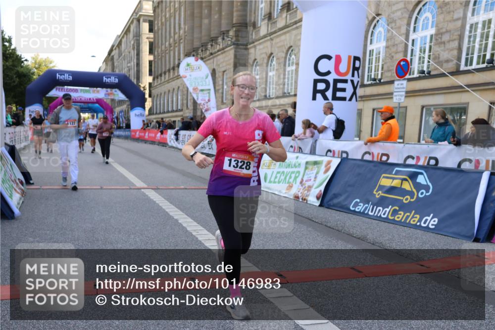 06.09.2026 - CURREX Alsterlauf Strokosch-Dieckow http://msf.ph/oto/10146983 06.09.2026 11:54:35 Ziel 1122, 1168, 1191, 1289, 1325, 1328, 8185, 8239, 8240 meine-sportfotos.de