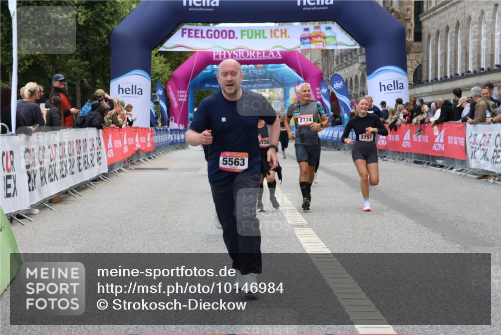 06.09.2026 - CURREX Alsterlauf Strokosch-Dieckow http://msf.ph/oto/10146984 06.09.2026 10:22:41 Ziel 2751, 2774, 4903, 5358, 5563, 8119 meine-sportfotos.de