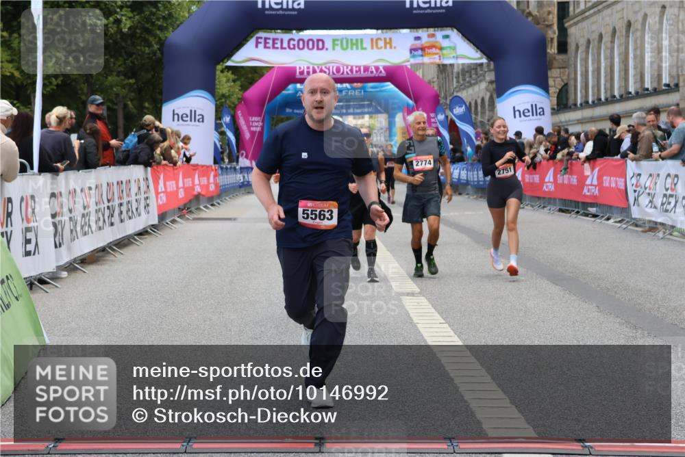 06.09.2026 - CURREX Alsterlauf Strokosch-Dieckow http://msf.ph/oto/10146992 06.09.2026 10:22:42 Ziel 2751, 2774, 4903, 5289, 5358, 5563, 8119 meine-sportfotos.de
