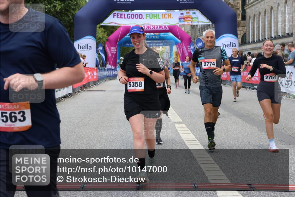 06.09.2026 - CURREX Alsterlauf Strokosch-Dieckow http://msf.ph/oto/10147000 06.09.2026 10:22:44 Ziel 2751, 2774, 3372, 4903, 5289, 5358, 5563, 6489, 8074, 8119 meine-sportfotos.de
