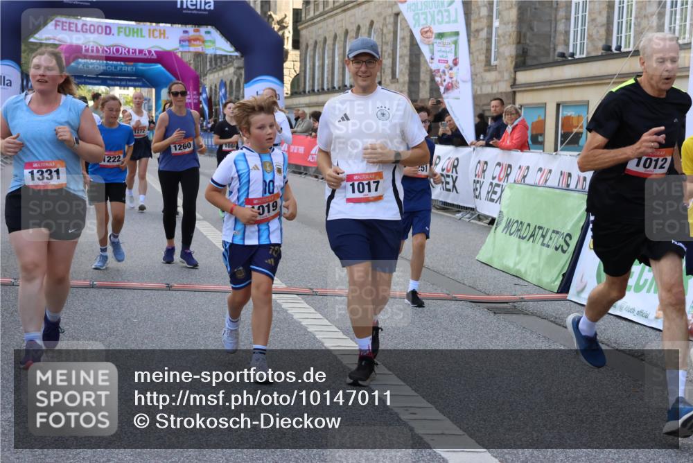 06.09.2026 - CURREX Alsterlauf Strokosch-Dieckow http://msf.ph/oto/10147011 06.09.2026 11:54:43 Ziel 1012, 1017, 1019, 1031, 1060, 1101, 1145, 1168, 1185, 1222, 1231, 1251, 1260, 1270, 1272, 1280, 1289, 1290, 1325, 1331 meine-sportfotos.de