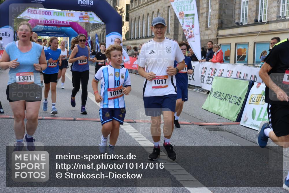 06.09.2026 - CURREX Alsterlauf Strokosch-Dieckow http://msf.ph/oto/10147016 06.09.2026 11:54:43 Ziel 1012, 1017, 1019, 1031, 1060, 1101, 1145, 1168, 1185, 1222, 1231, 1251, 1260, 1270, 1272, 1280, 1289, 1290, 1325, 1331 meine-sportfotos.de