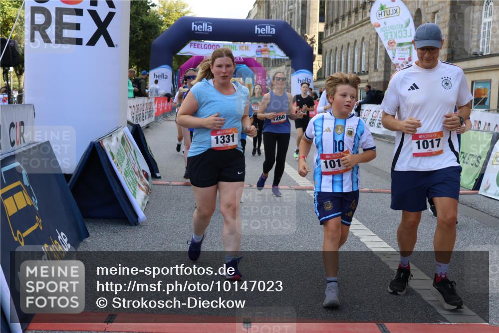 06.09.2026 - CURREX Alsterlauf Strokosch-Dieckow http://msf.ph/oto/10147023 06.09.2026 11:54:44 Ziel 1012, 1017, 1019, 1031, 1060, 1101, 1140, 1145, 1168, 1185, 1222, 1231, 1251, 1260, 1270, 1272, 1280, 1289, 1290, 1325, 1331 meine-sportfotos.de