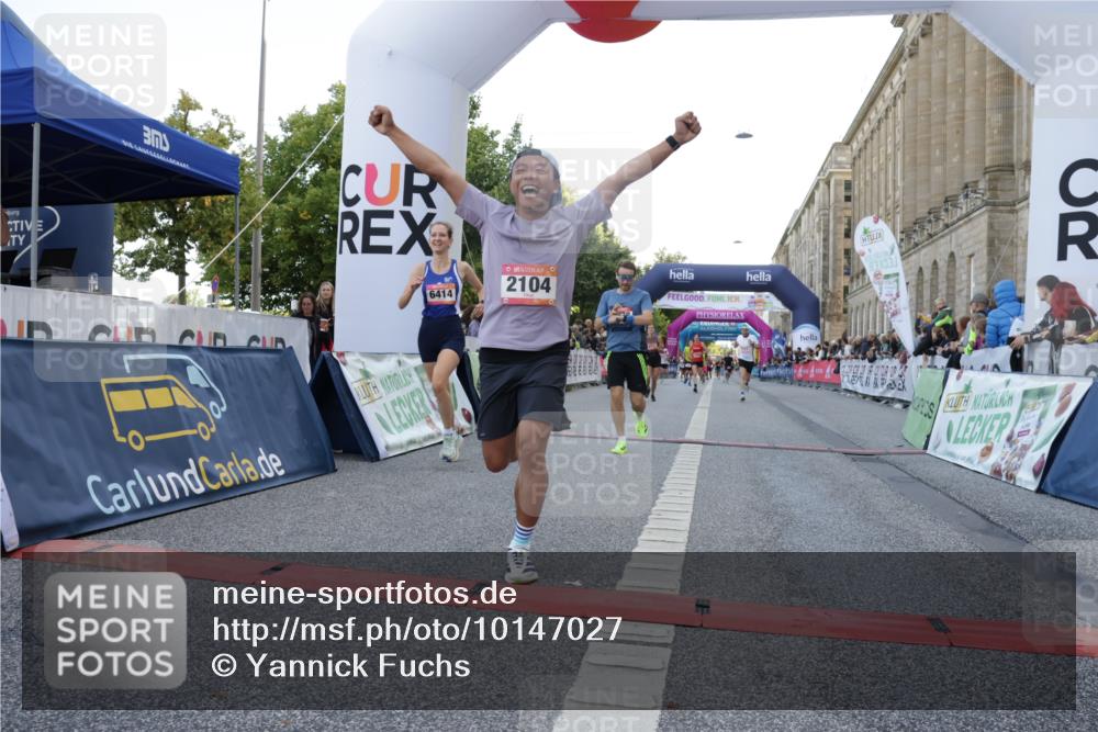 06.09.2026 - CURREX Alsterlauf Yannick Fuchs http://msf.ph/oto/10147027 06.09.2026 09:48:18 Ziel 2104, 2189, 2275, 2746, 3878, 4254, 4405, 4472, 4583, 5153, 5315, 5868, 6414, 8041 meine-sportfotos.de