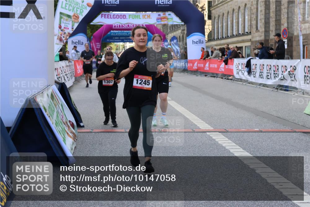 06.09.2026 - CURREX Alsterlauf Strokosch-Dieckow http://msf.ph/oto/10147058 06.09.2026 11:55:06 Ziel 1013, 1147, 1170, 1177, 1196, 1245, 1278, 1307, 1341 meine-sportfotos.de