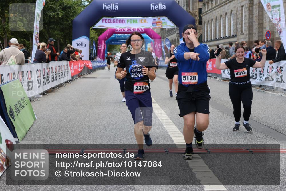 06.09.2026 - CURREX Alsterlauf Strokosch-Dieckow http://msf.ph/oto/10147084 06.09.2026 10:22:58 Ziel 2206, 2243, 2490, 3275, 3288, 4813, 5128 meine-sportfotos.de
