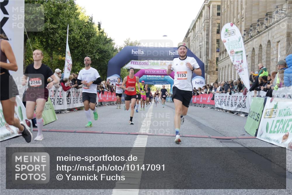 06.09.2026 - CURREX Alsterlauf Yannick Fuchs http://msf.ph/oto/10147091 06.09.2026 09:48:21 Ziel 2104, 2189, 2275, 2746, 3045, 3860, 3878, 4254, 4583, 5153, 5311, 5868, 6414, 8041 meine-sportfotos.de