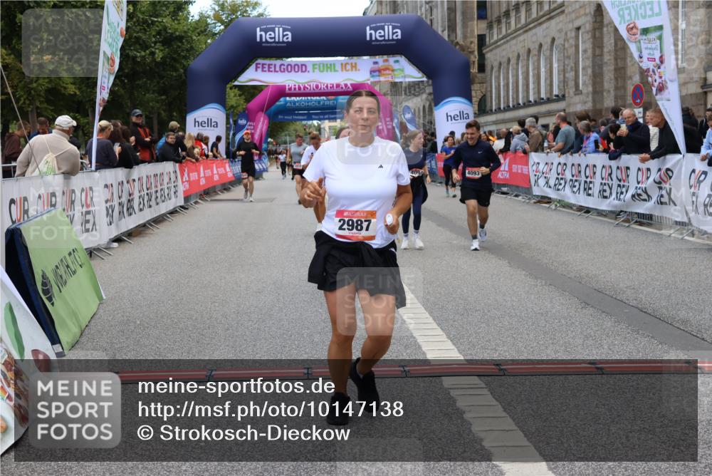 06.09.2026 - CURREX Alsterlauf Strokosch-Dieckow http://msf.ph/oto/10147138 06.09.2026 10:23:08 Ziel 2987, 4093, 4094, 6225, 6387 meine-sportfotos.de