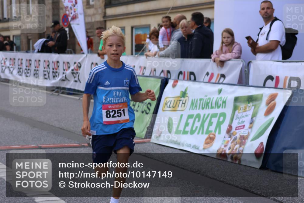 06.09.2026 - CURREX Alsterlauf Strokosch-Dieckow http://msf.ph/oto/10147149 06.09.2026 11:55:56 Ziel 1072, 1109, 1110, 1149, 1296, 1299, 1344, 8042, 8251, 8346 meine-sportfotos.de