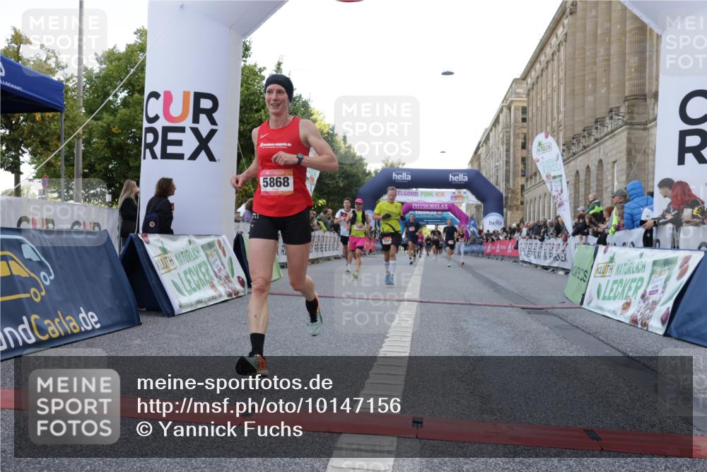 06.09.2026 - CURREX Alsterlauf Yannick Fuchs http://msf.ph/oto/10147156 06.09.2026 09:48:24 Ziel 2104, 2189, 2746, 2796, 3045, 3860, 3878, 3977, 4254, 4690, 4774, 5153, 5311, 5868, 6040, 6414 meine-sportfotos.de