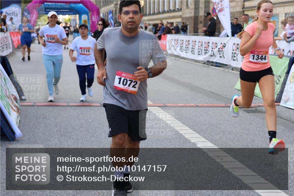 06.09.2026 - CURREX Alsterlauf Strokosch-Dieckow http://msf.ph/oto/10147157 06.09.2026 11:56:00 Ziel 1072, 1109, 1110, 1299, 1320, 1344, 8042, 8103, 8251, 8346 meine-sportfotos.de
