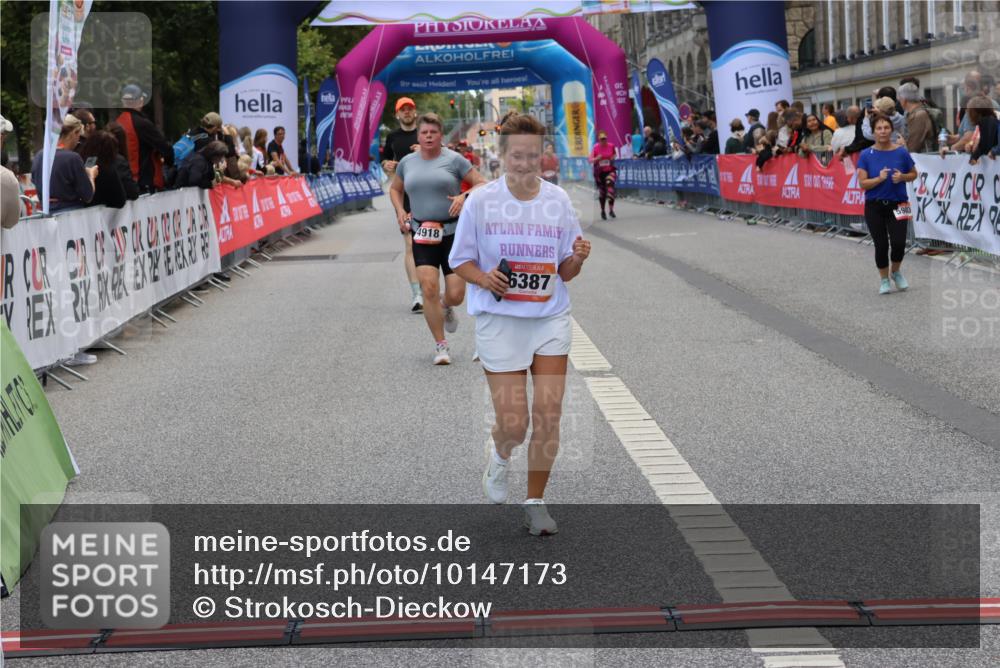 06.09.2026 - CURREX Alsterlauf Strokosch-Dieckow http://msf.ph/oto/10147173 06.09.2026 10:23:12 Ziel 2987, 4093, 4094, 4918, 6225, 6387 meine-sportfotos.de
