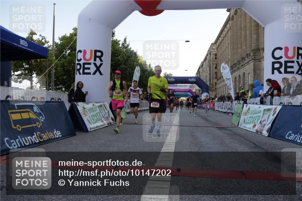 06.09.2026 - CURREX Alsterlauf Yannick Fuchs http://msf.ph/oto/10147202 06.09.2026 09:48:26 Ziel 2189, 2746, 2796, 3045, 3860, 3977, 4254, 4690, 4774, 5153, 5311, 5868, 6040 meine-sportfotos.de