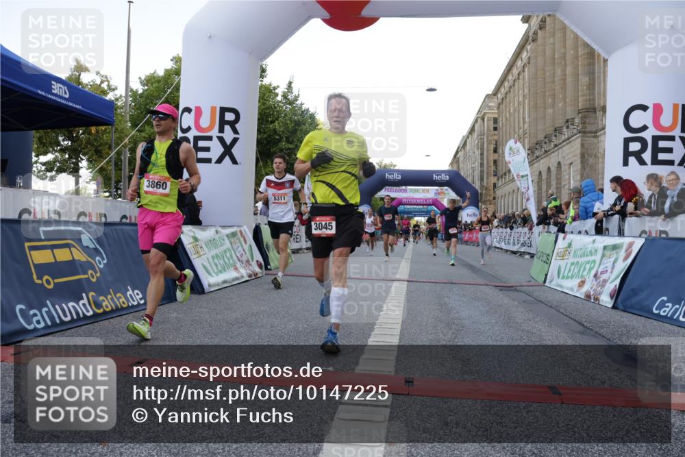 06.09.2026 - CURREX Alsterlauf Yannick Fuchs http://msf.ph/oto/10147225 06.09.2026 09:48:26 Ziel 2189, 2746, 2796, 3045, 3860, 3977, 4254, 4690, 4774, 5153, 5311, 5868, 6040 meine-sportfotos.de