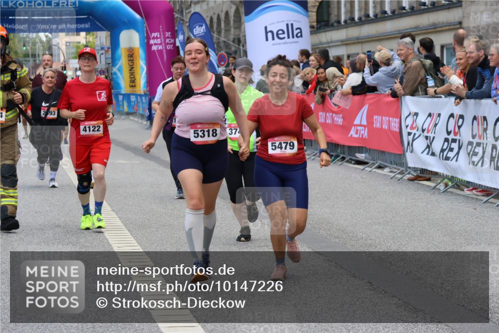 06.09.2026 - CURREX Alsterlauf Strokosch-Dieckow http://msf.ph/oto/10147226 06.09.2026 10:23:26 Ziel 3305, 4122, 5479, 5754 meine-sportfotos.de