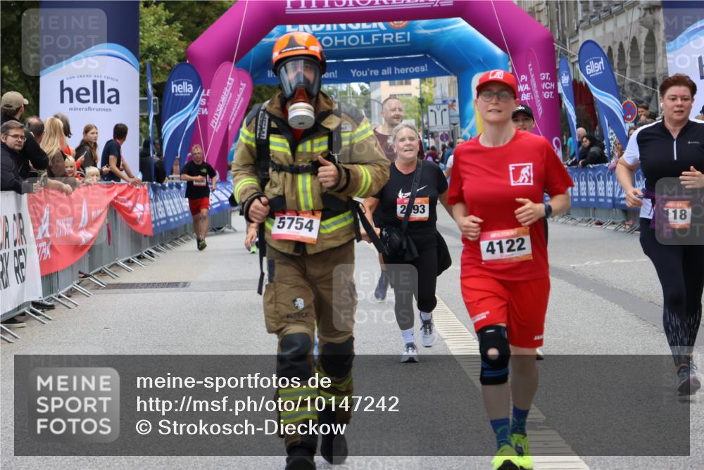 06.09.2026 - CURREX Alsterlauf Strokosch-Dieckow http://msf.ph/oto/10147242 06.09.2026 10:23:29 Ziel 2593, 3118, 3305, 4122, 5479, 5754 meine-sportfotos.de