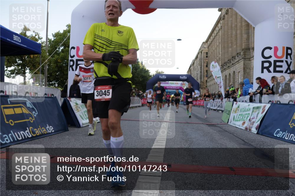 06.09.2026 - CURREX Alsterlauf Yannick Fuchs http://msf.ph/oto/10147243 06.09.2026 09:48:27 Ziel 2189, 2746, 2796, 3045, 3860, 3977, 4254, 4471, 4690, 4774, 5153, 5311, 5868, 6040, 8217 meine-sportfotos.de