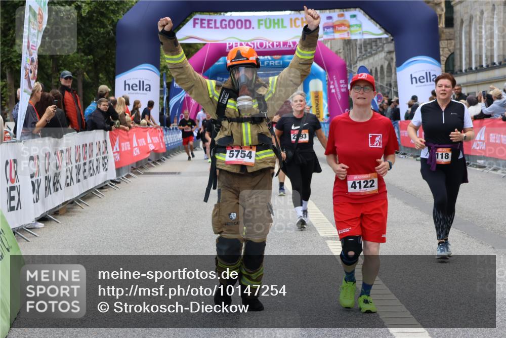 06.09.2026 - CURREX Alsterlauf Strokosch-Dieckow http://msf.ph/oto/10147254 06.09.2026 10:23:31 Ziel 2591, 2592, 2593, 2939, 3118, 4122, 4303, 5479, 5754 meine-sportfotos.de