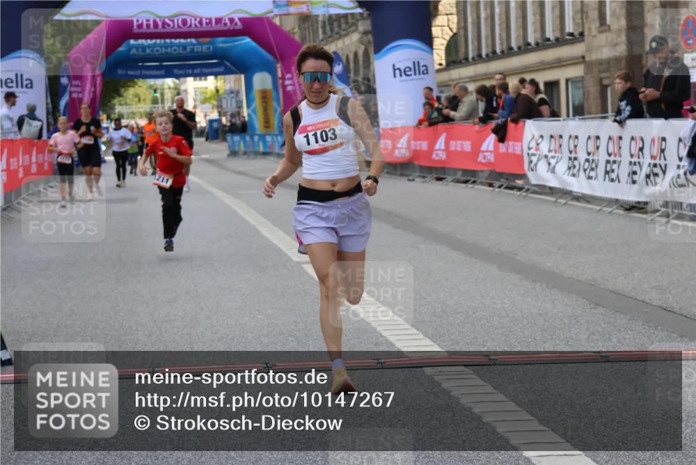06.09.2026 - CURREX Alsterlauf Strokosch-Dieckow http://msf.ph/oto/10147267 06.09.2026 11:56:26 Ziel 1032, 1103, 1142, 1211, 8267 meine-sportfotos.de