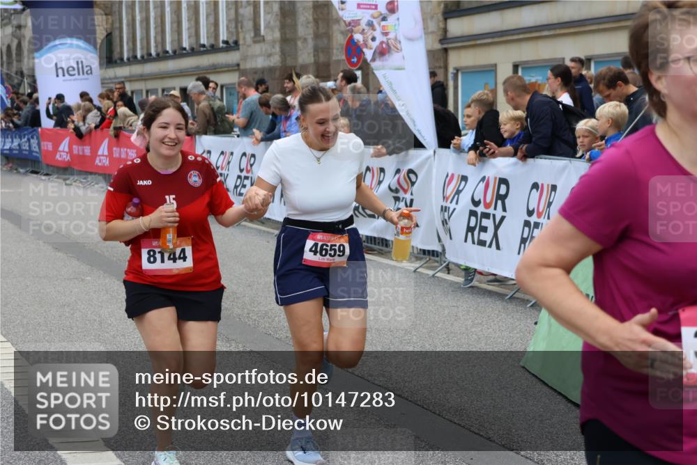 06.09.2026 - CURREX Alsterlauf Strokosch-Dieckow http://msf.ph/oto/10147283 06.09.2026 10:23:41 Ziel 2591, 2592, 2593, 2939, 3424, 3578, 3582, 4303, 4659, 6090, 8144 meine-sportfotos.de
