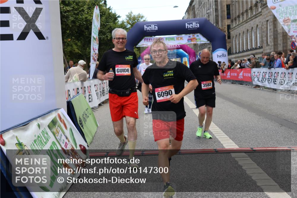 06.09.2026 - CURREX Alsterlauf Strokosch-Dieckow http://msf.ph/oto/10147300 06.09.2026 10:23:44 Ziel 3424, 3578, 3582, 4450, 4659, 6090, 8144 meine-sportfotos.de